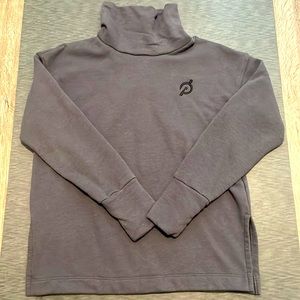 Peloton Pullover